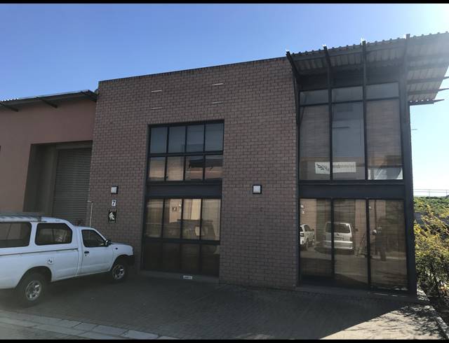 356M² WAREHOUSE TO LET IN EVERITE INDUSTRIA